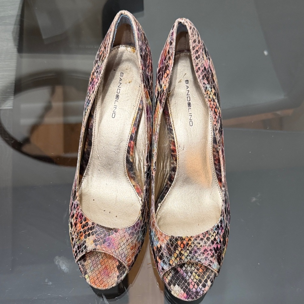 Bandolino Multicolor Snakeskin Peep Toe Heels